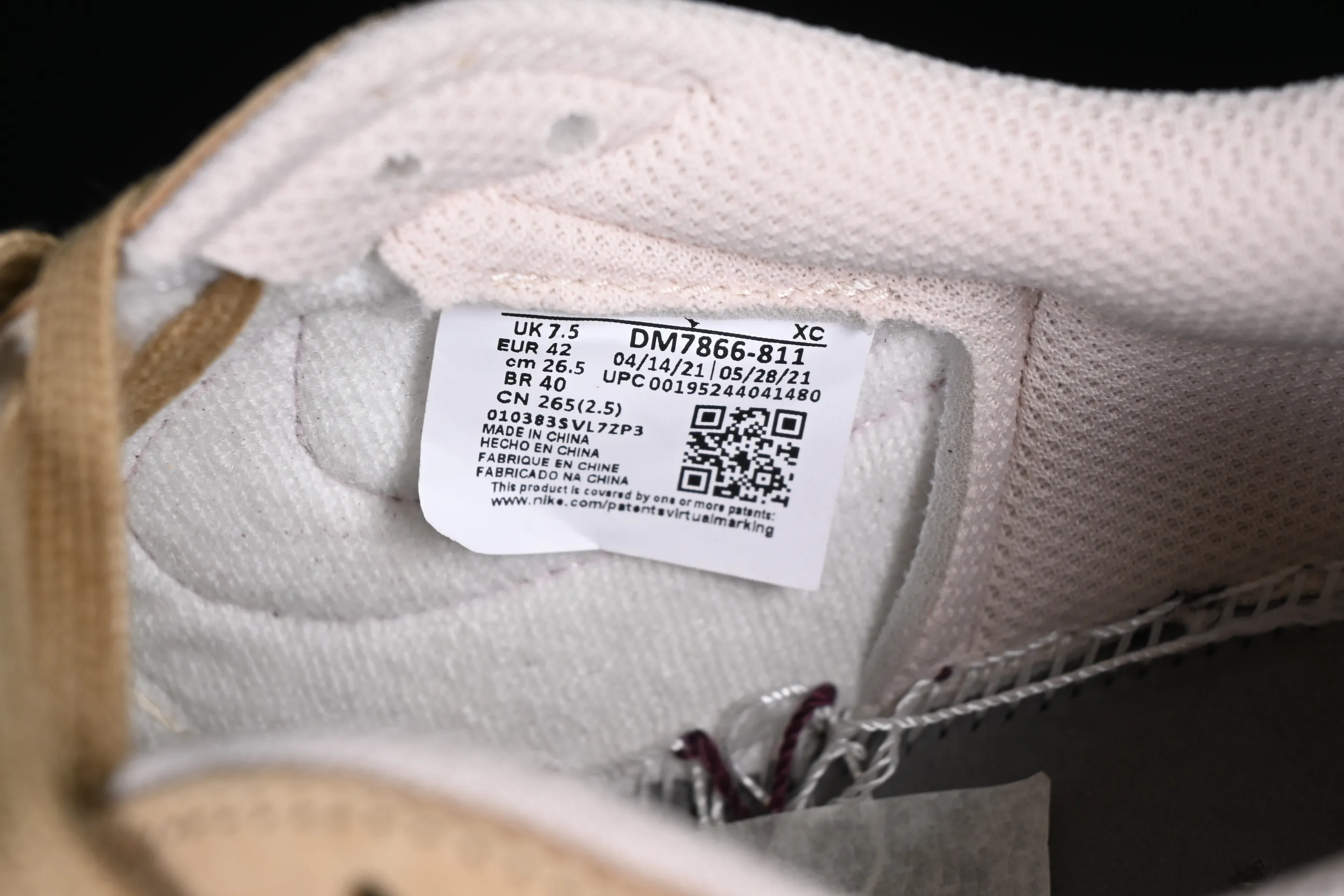All Categories Air Jordan Jordan Series Basketball Shoes Air Jordan 1 Low Travis Scott x Air Jordan 1 Low OG AJ1 Joe 1 Reversed Overhook Joint Style Casual Sports Basketball Shoes DM7866-811